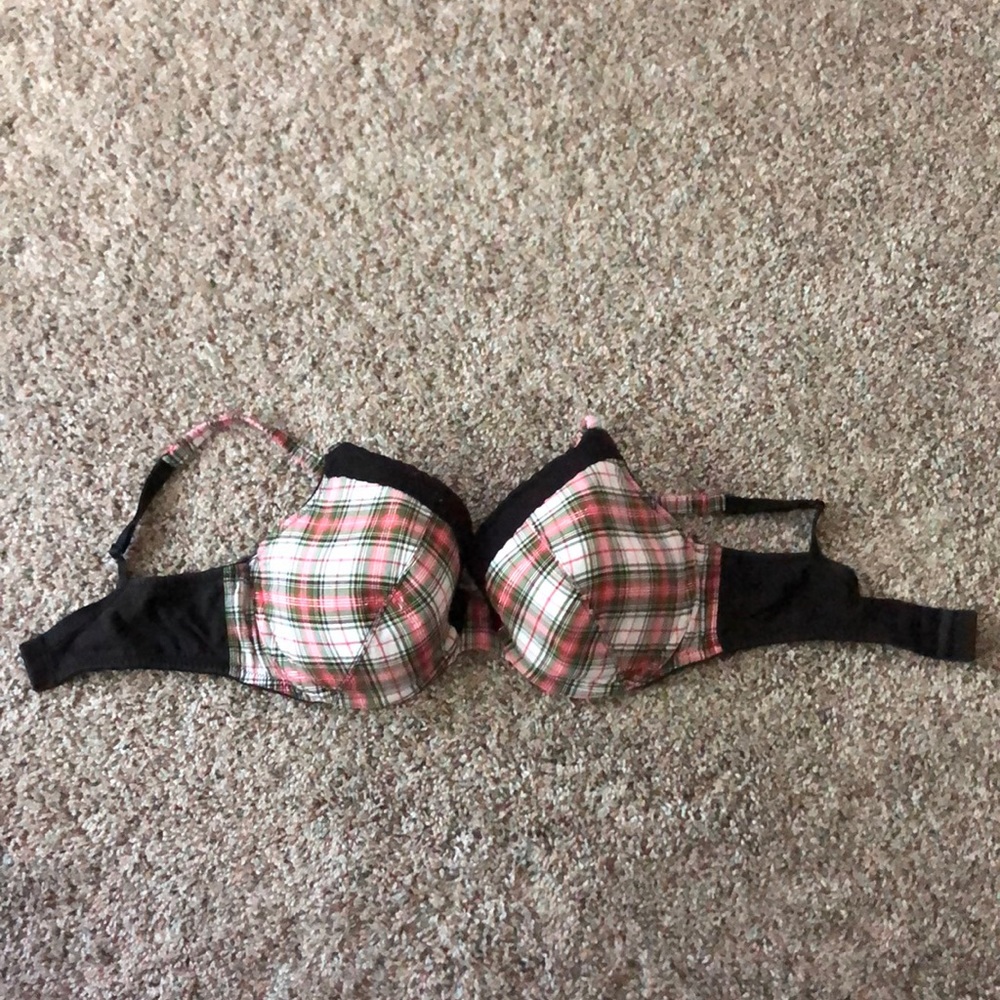 Victoria’s Secret Lined Perfect Coverage bra